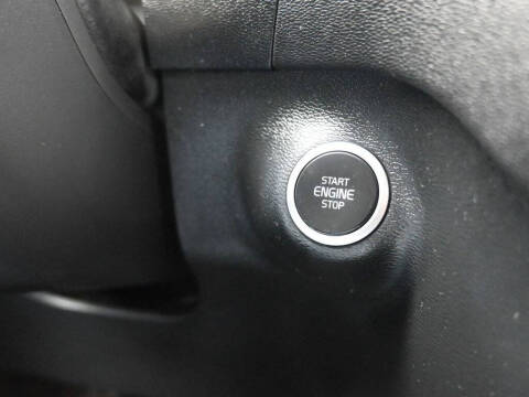 2021 Volvo XC40 T5 Momentum