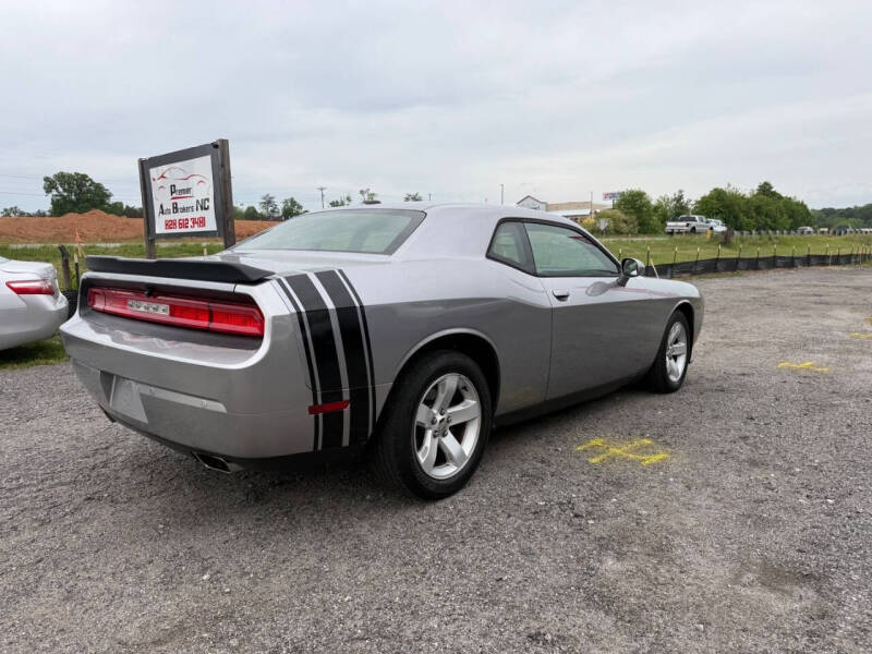 2013 Dodge Challenger SXT