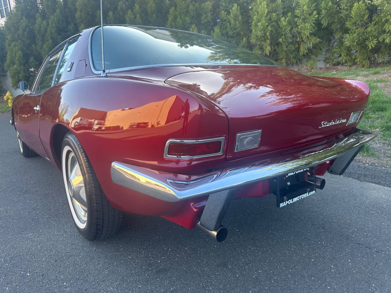 1963 Studebaker Avanti 12