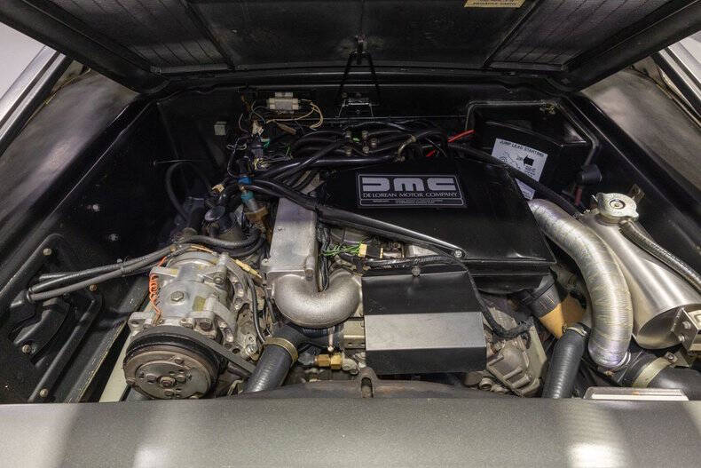 1981 DeLorean DMC-12