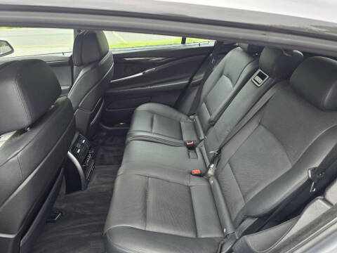 2010 BMW 5 Series 550i xDrive Gran Turismo