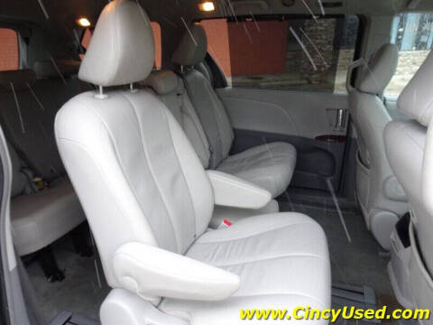 2014 Toyota Sienna XLE 8-Passenger