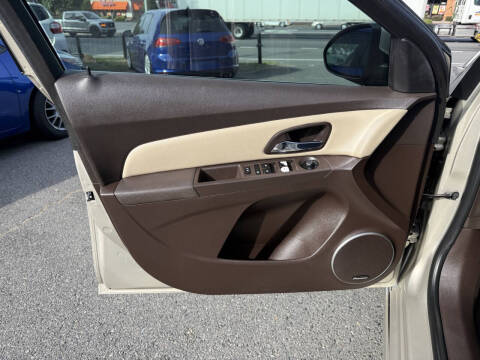 2015 Chevrolet Cruze 2LT Auto