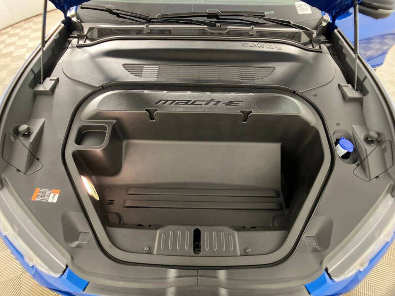 2025 Ford Mustang Mach-E Select