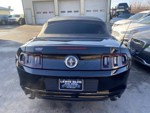 2013 Ford Mustang V6