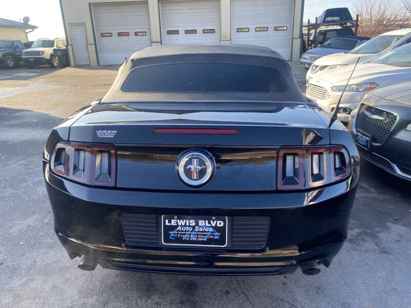 2013 Ford Mustang V6