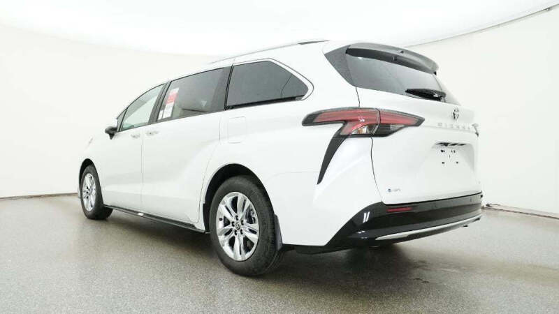 2026 Toyota Sienna Limited 7-Passenger