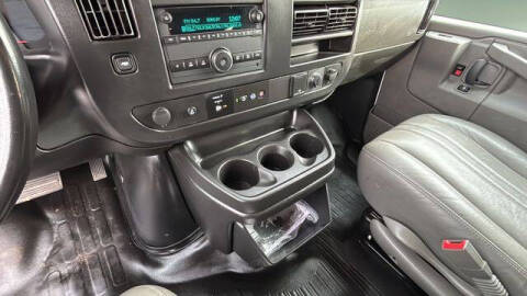 2022 Chevrolet Express LS 3500