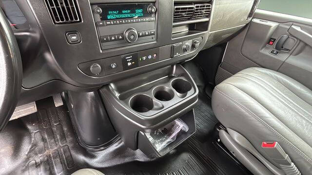 2022 Chevrolet Express LS 3500