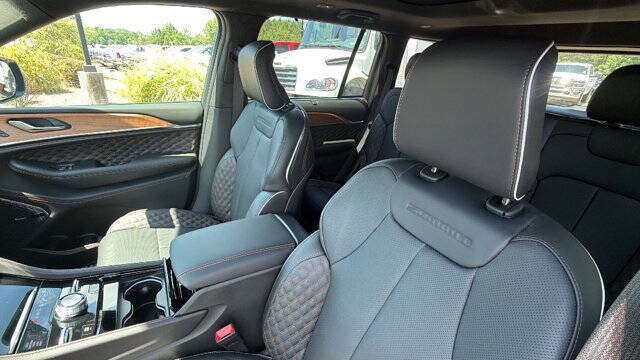 2026 Jeep Grand Cherokee Summit