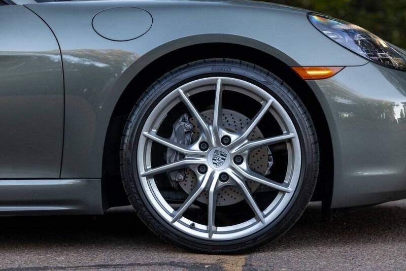 2021 Porsche 718 Boxster