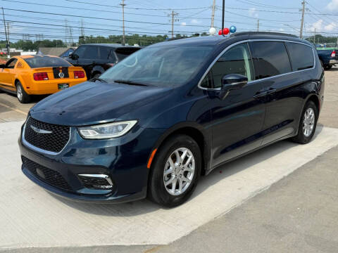 2022 Chrysler Pacifica Touring L