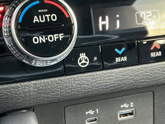 2025 Mitsubishi Outlander PHEV SEL