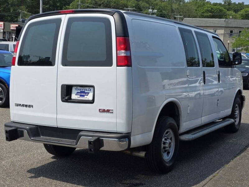 2023 GMC Savana 2500