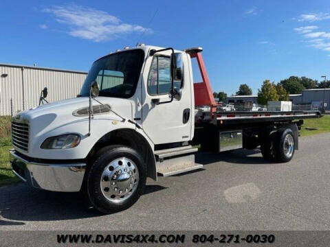 2004 Freightliner M2 106