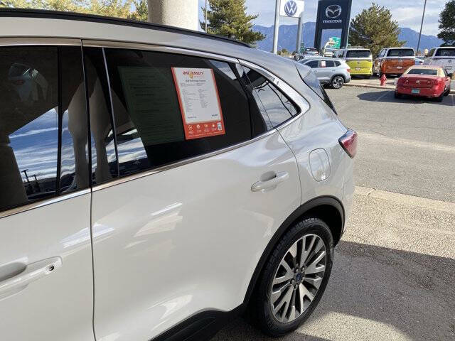 2020 Ford Escape Titanium