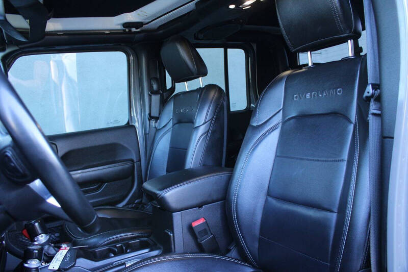 2021 Jeep Gladiator Overland