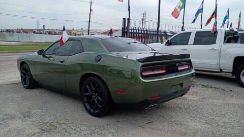 2021 Dodge Challenger SXT