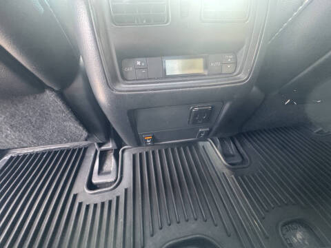 2015 Nissan Pathfinder Platinum