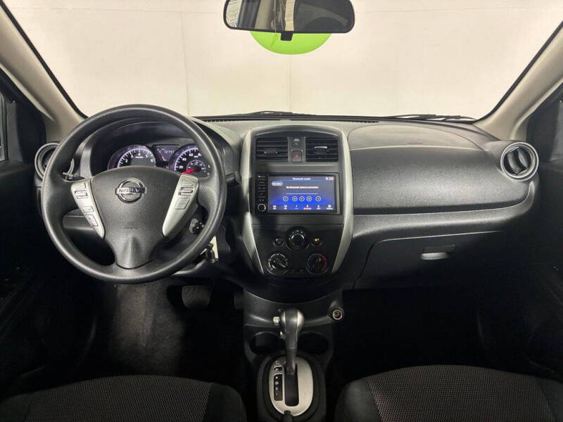 2019 Nissan Versa