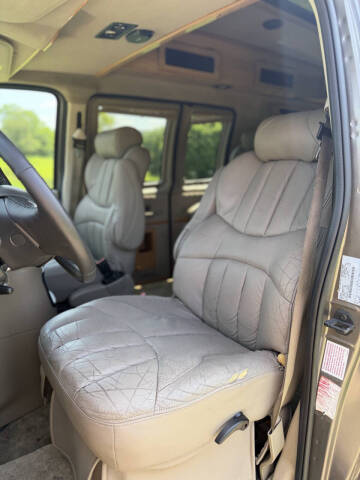 2003 Ford E-Series E-150