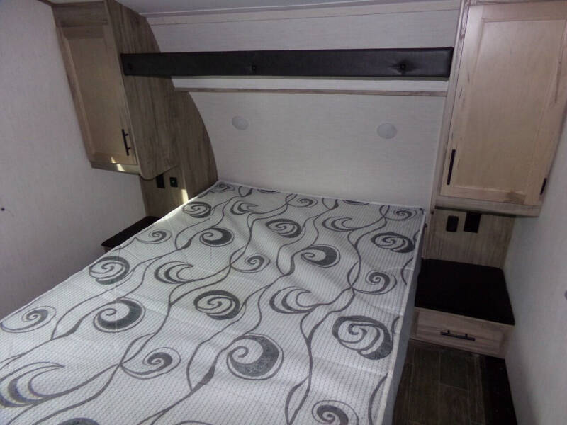 2022 Forest River Cherokee Arctic Wolf