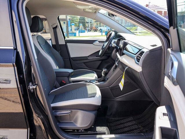 2026 Volkswagen Taos SE