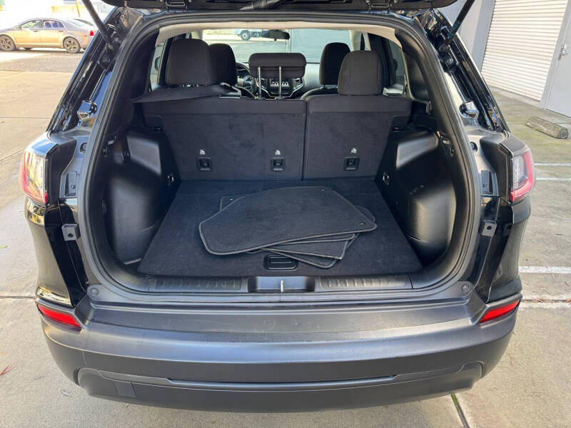 2019 Jeep Cherokee Latitude