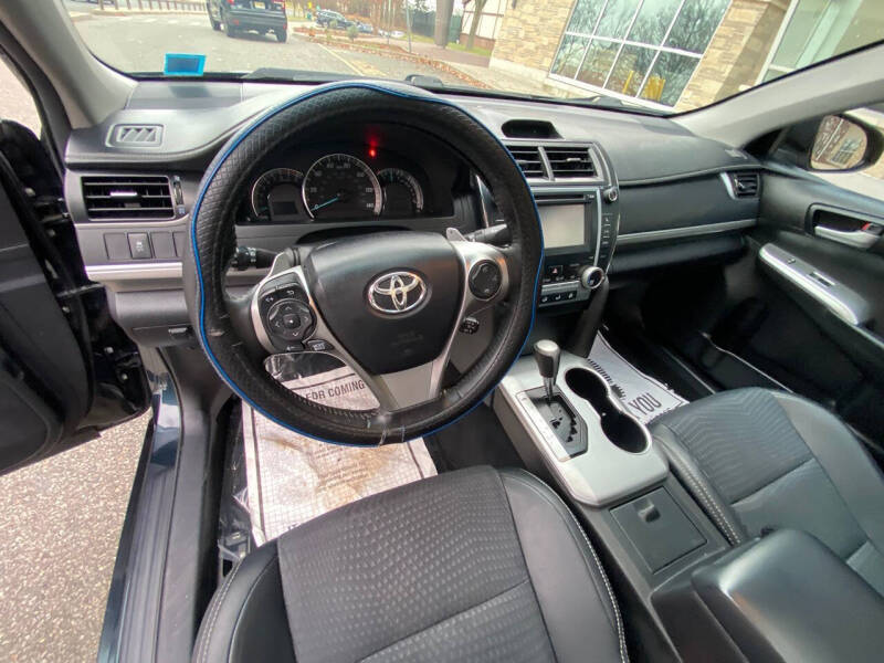 2012 Toyota Camry SE