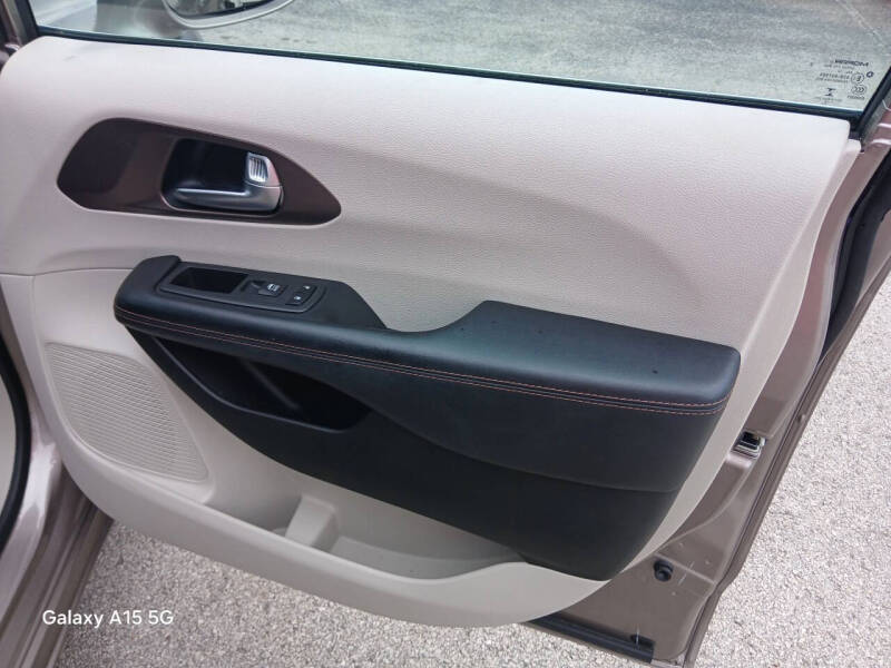 2018 Chrysler Pacifica Touring Plus