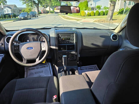 2010 Ford Explorer XLT
