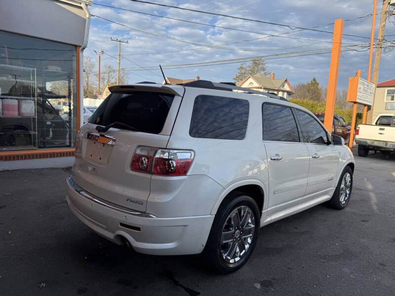 2011 GMC Acadia Denali