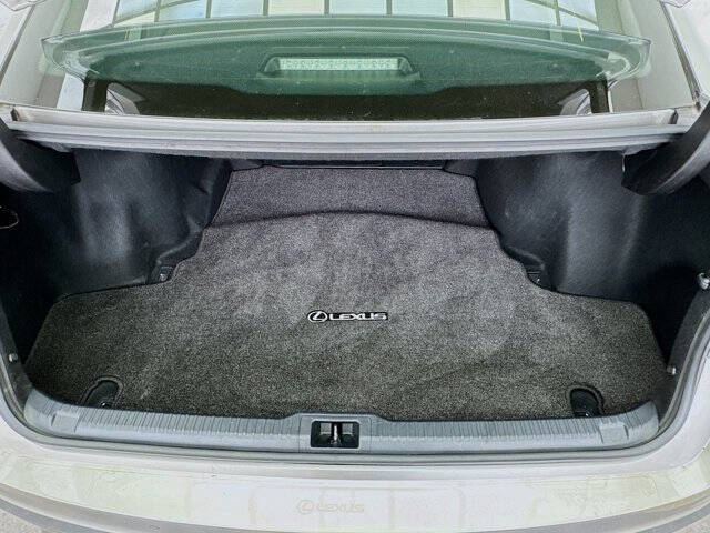 2023 Lexus IS 300