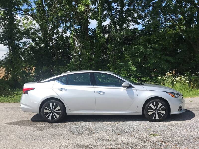 2019 Nissan Altima for sale at RAYBURN MOTORS in Murray KY