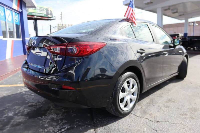 2016 Mazda MAZDA3 i Sport