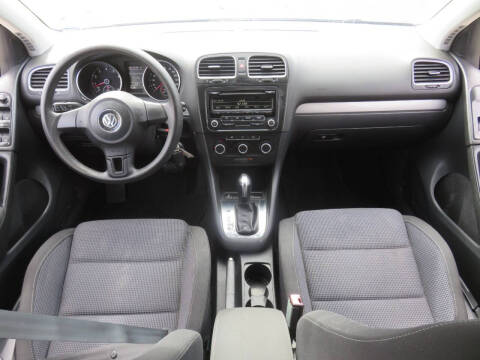2014 Volkswagen Golf 2.5L PZEV
