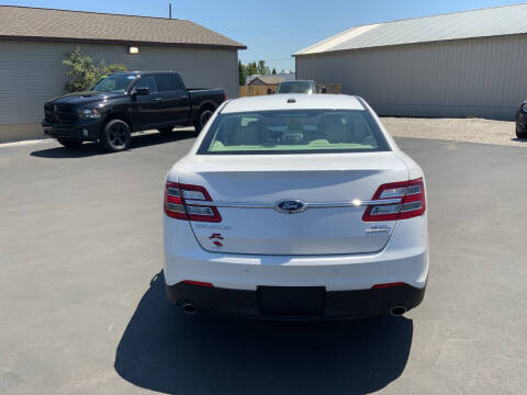 2016 Ford Taurus SEL