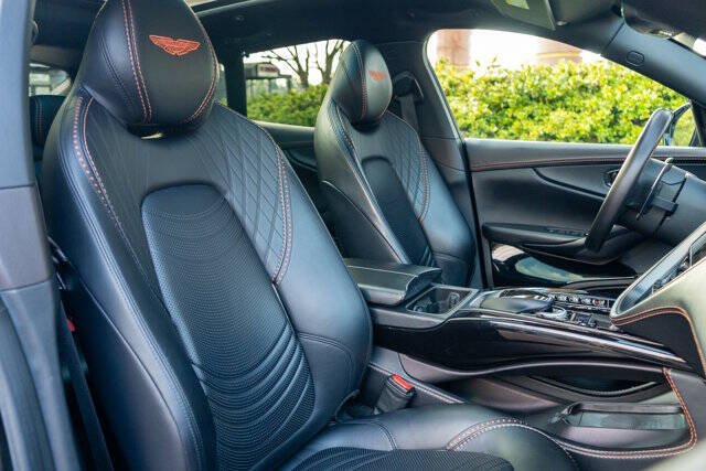 2022 Aston Martin DBX