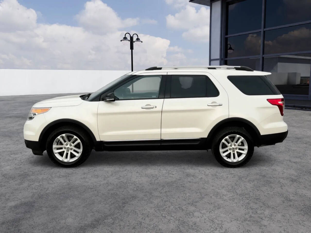 2014 Ford Explorer XLT AWD XLT 4dr SUV 2