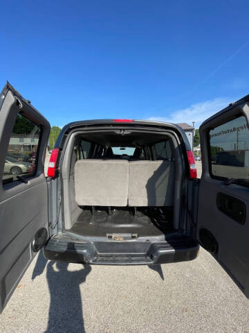 2017 Chevrolet Express LS 3500