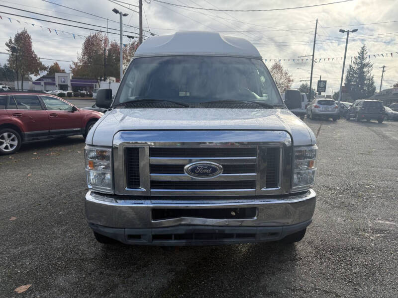 2014 Ford E-Series E-350 SD