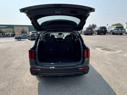 2023 Kia Sorento LX
