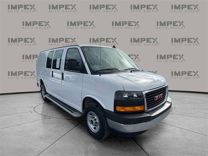 2023 GMC Savana 2500