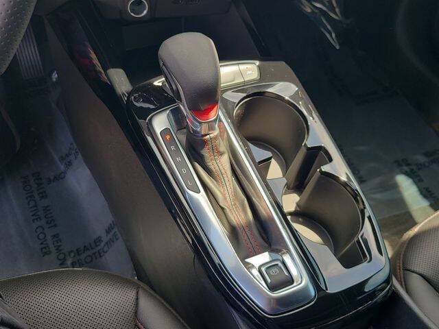 2025 Chevrolet Trax RS