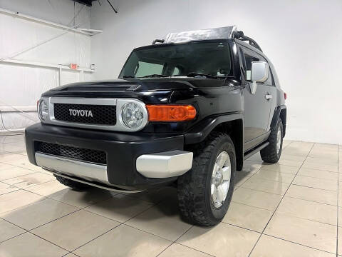 2007 Toyota FJ Cruiser for sale at ROADSTERS AUTO in Houston TX