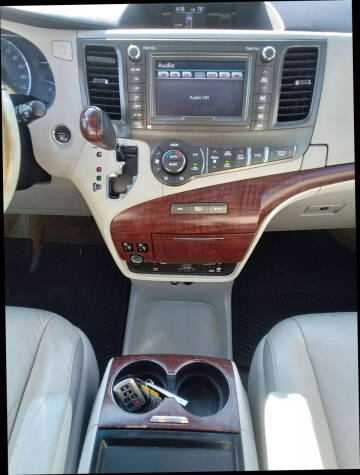 2011 Toyota Sienna Limited 7-Passenger