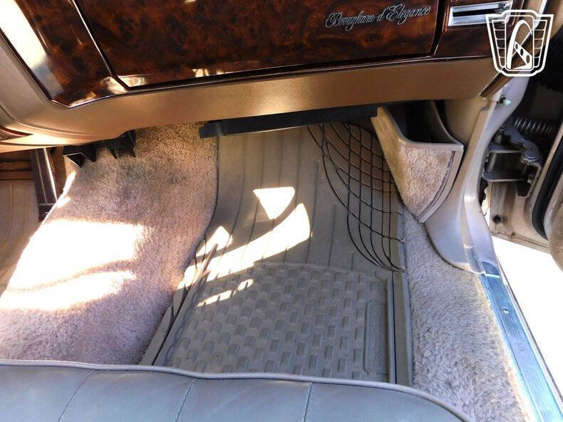 1991 Cadillac Brougham