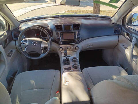 2013 Toyota Highlander Plus