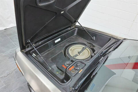 1982 DeLorean DMC-12