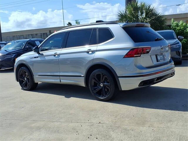 2023 Volkswagen Tiguan SE R-Line Black